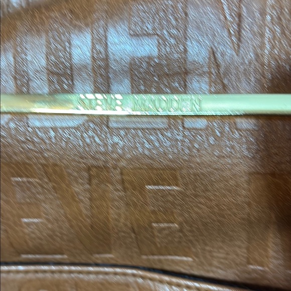 Steve Madden Brown Glossy Backpack Practical Design - Picture 2 of 16